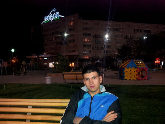  ,   Rustam, 34 ,   