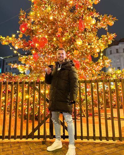  ,   Mark, 34 ,   ,   , c , 
