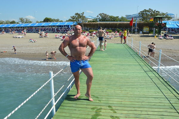  ,   Valeriy, 47 ,   ,   , c 