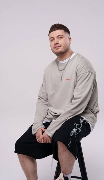  ,   Sparkles, 18 ,   ,   