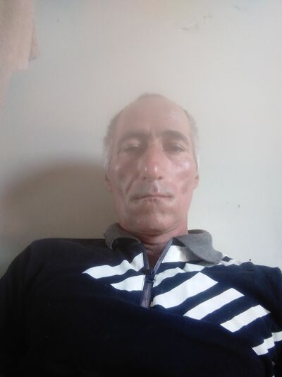  ,   Armen, 39 ,   ,   