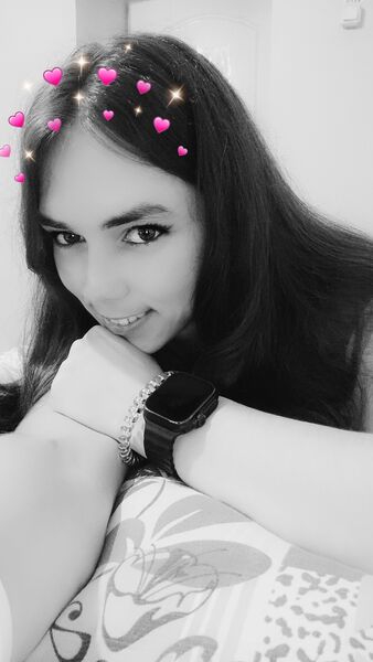 ,   Viktoria, 28 ,   c 