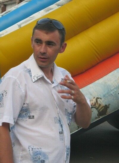  ,   Viktor, 43 ,   ,   , c 