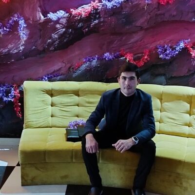  ,   Oybek, 24 ,   ,   