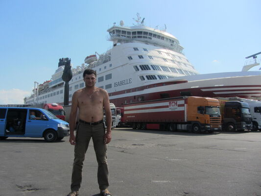  ,   Latish, 55 ,  