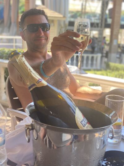  ,   David, 37 ,   ,   , c , 