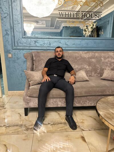  --,   Emil, 34 ,   ,   