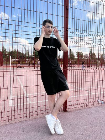  ,   Eduard, 26 ,   ,   
