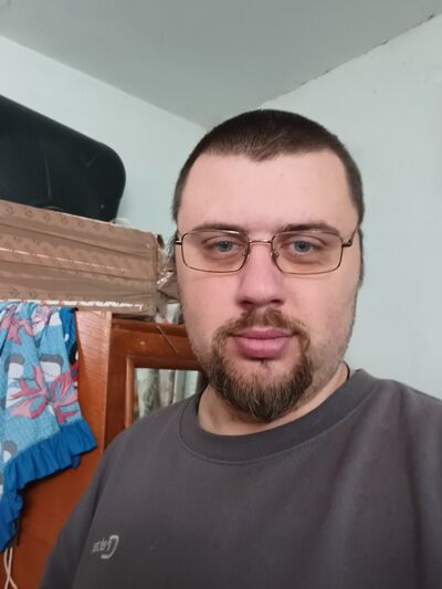  ,   Ruslan, 36 ,   ,   