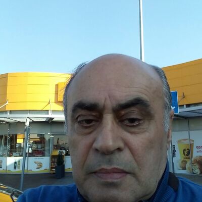  Holon,   Moris, 69 ,   