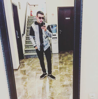  ,   Grish, 32 ,   