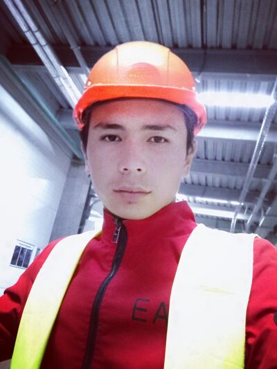  ,   Artur, 21 ,     , c 