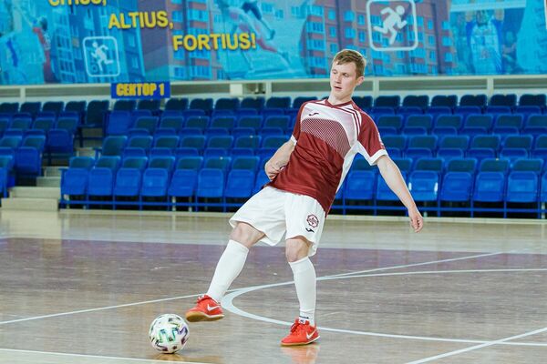  ,   Stepan, 31 ,   ,   