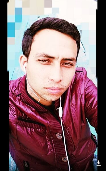  ,   Giyush, 31 ,     , c 