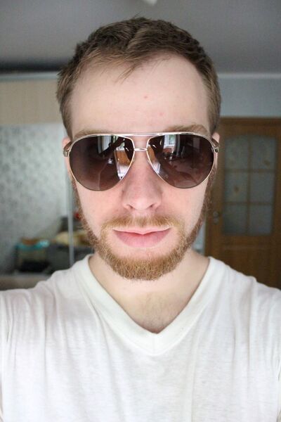  ,   Nikola, 40 ,   