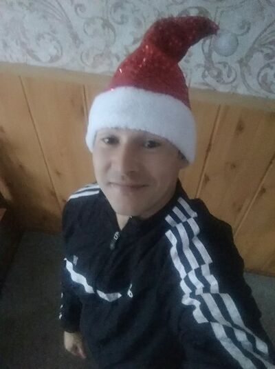  ,   Alex, 35 ,   