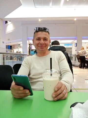  Rothschild,   Oleg, 49 ,   ,   