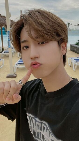  ,   Jisung, 25 ,   ,   , c , 