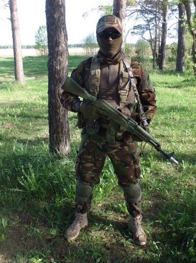  ,   Anton, 40 ,   