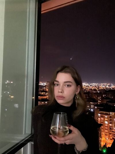  ,   Yuna, 21 ,   ,   
