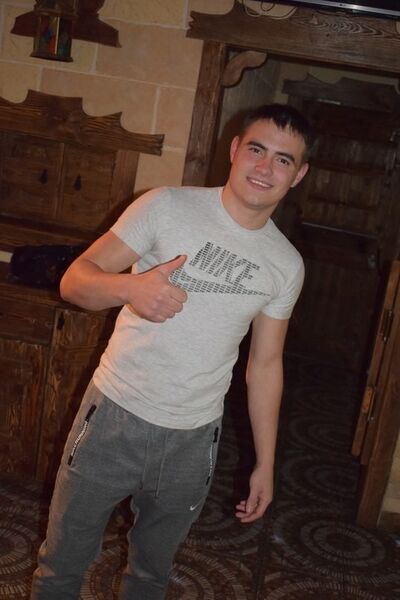  ,   Alik, 32 ,   ,   , c , 