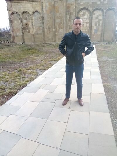  ,   Davit, 41 ,   ,   