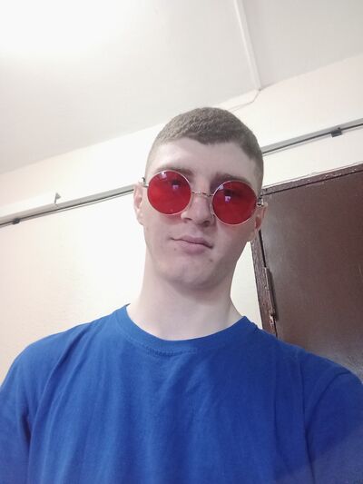  ,   Eldar, 19 ,   ,   