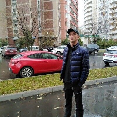  18668278  Vasilij, 42 ,    