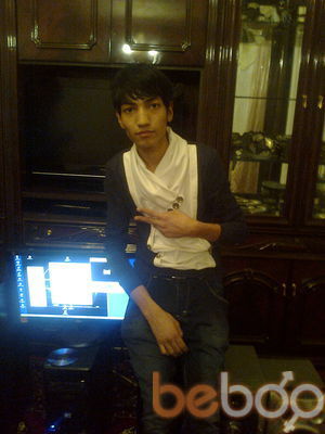  ,   BeStBoYbAbUr, 32 ,   ,   , c 