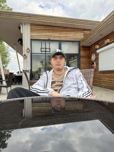  ,   Anri, 21 ,   ,   