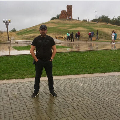  ,   Arman, 35 ,   ,   