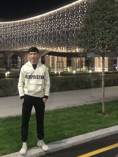  ,   Xumo, 27 ,     , c 