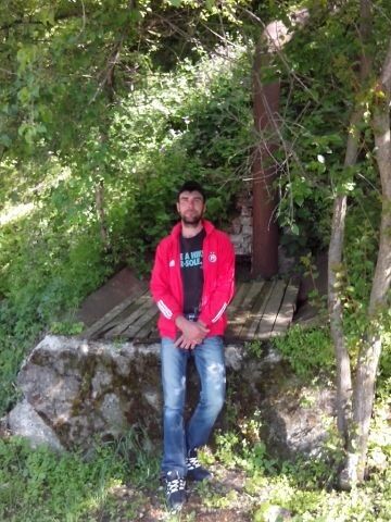  ,   Maksim, 44 ,   