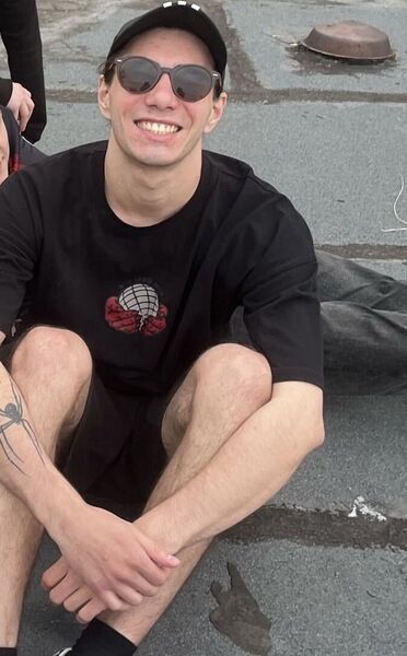  Keluang,   Pavel, 26 ,   ,   