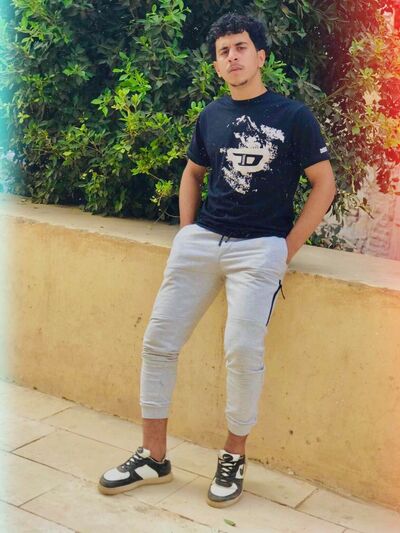  ,   Hady, 25 ,   ,   