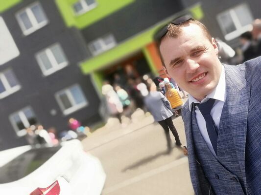  ,   Aleksandr, 31 ,   ,   , c 