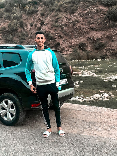  ,   Redwanell, 27 ,   ,   