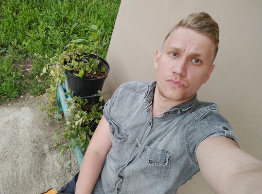  -,   , 32 ,     
