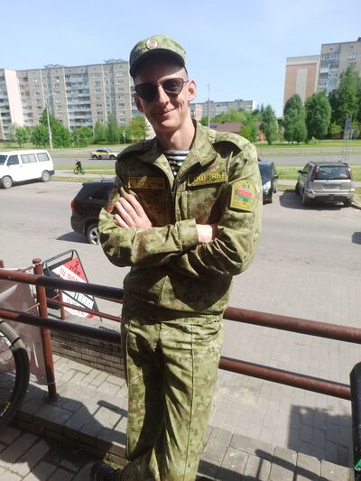  ,   Ilya, 27 ,  