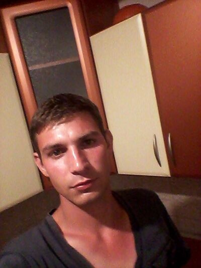  ,   Sergei, 35 ,   