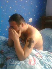  18735138  Paruyr, 32 ,    