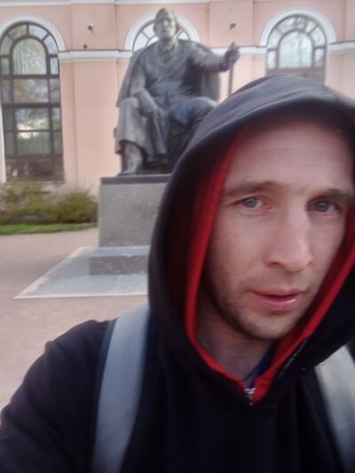  -,   Ilya, 37 ,   ,   , c , 