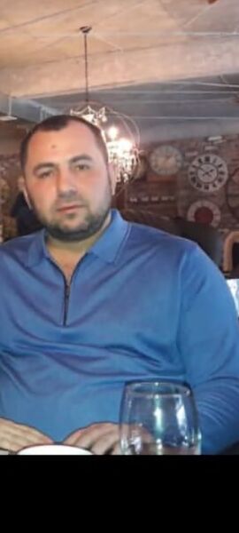  ,   Artur, 40 ,   ,   