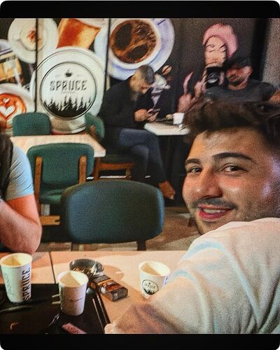  ,   Ali, 24 ,   ,   