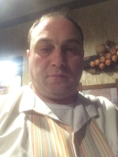  ,   Anton, 44 ,   