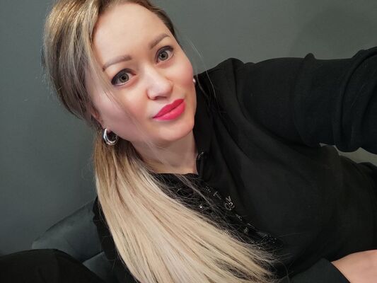  ,   Helen, 26 ,   ,   