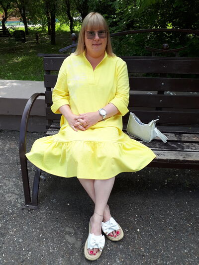  ,   Kira, 41 ,   c 