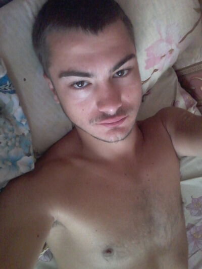 ,   Arturo, 28 ,   