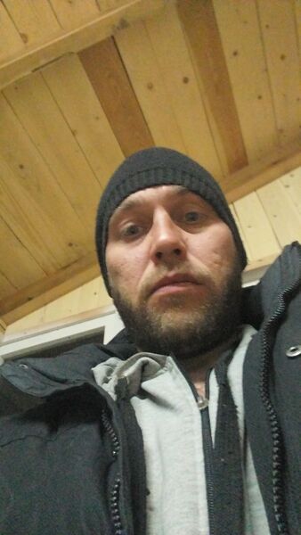  ,   Denis, 33 ,   ,   