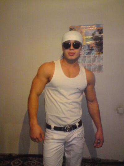  ,   Behruz, 34 ,   